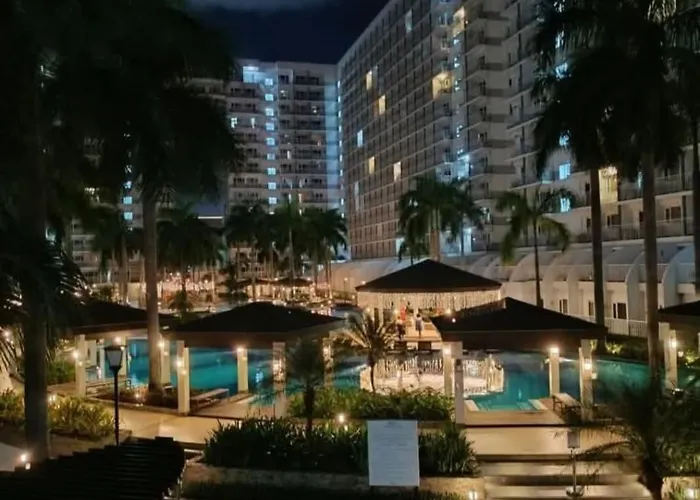 Spacious Living & Big Balcony - Pool View Appartement *