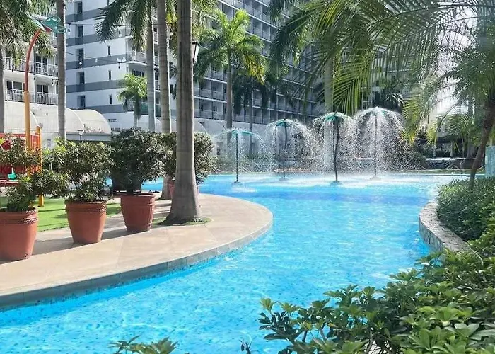Spacious Living & Big Balcony - Pool View Appartement *
