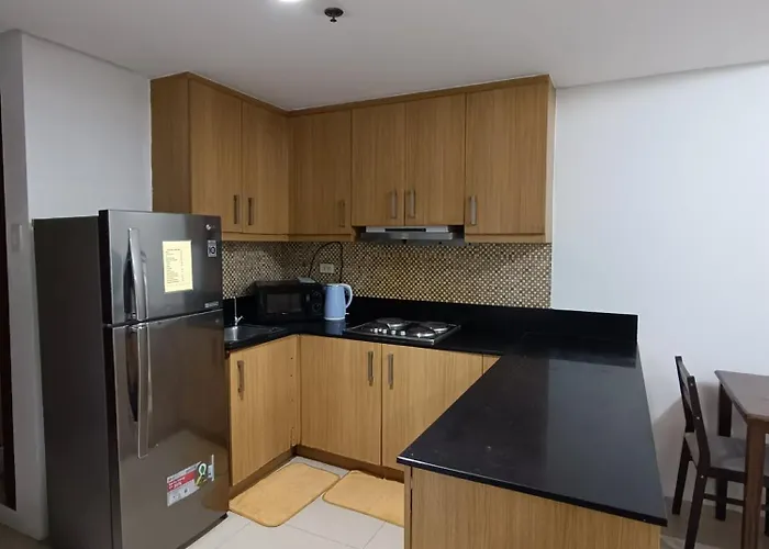 Spacious Living & Big Balcony - Pool View Appartement *