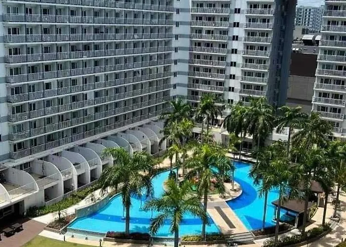 Spacious Living & Big Balcony - Pool View Appartement Manilla